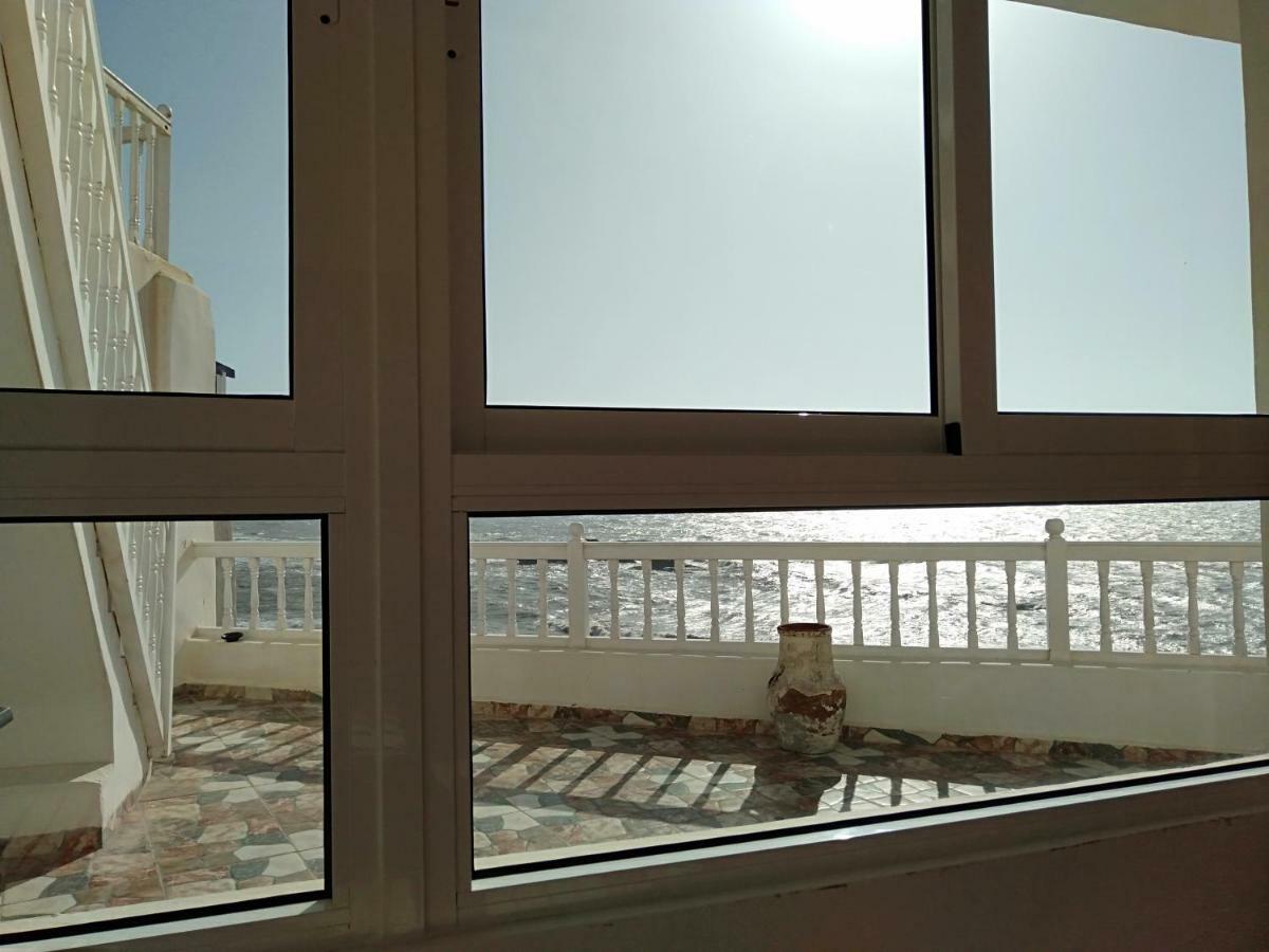 Appartements La Grotte エッサウィラ エクステリア 写真